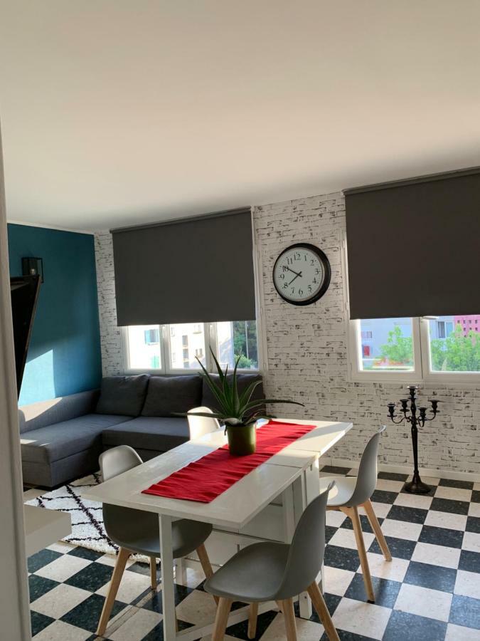 アヴィニョンLogement Cosy Et Moderneアパートメント エクステリア 写真